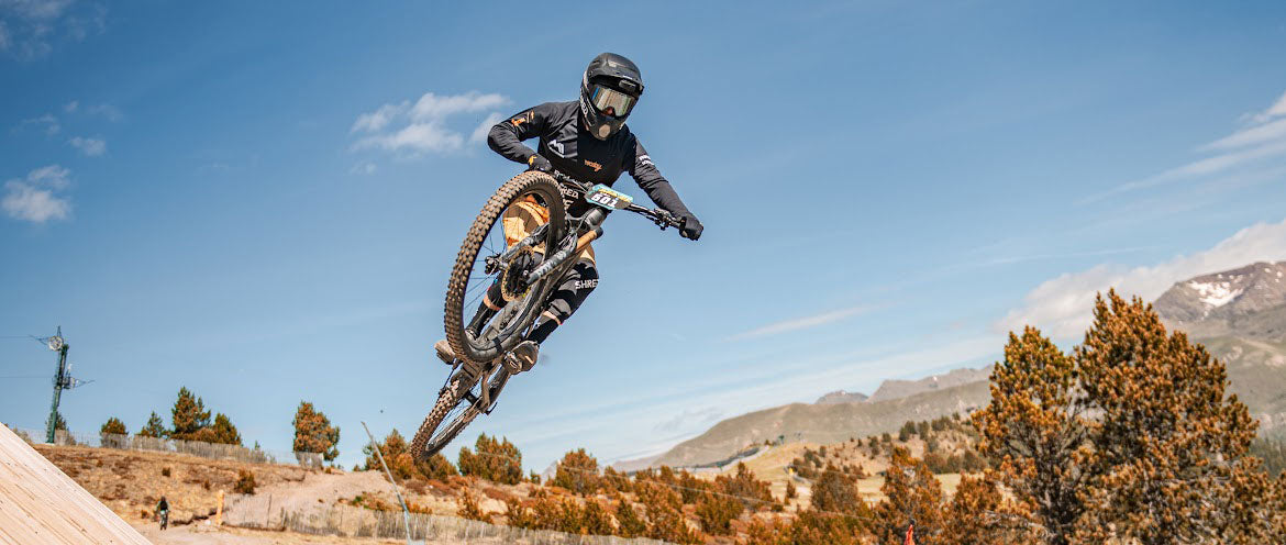 Thom Guibal – der Mann, der Schwerkraft zum Vorschlaghammer macht