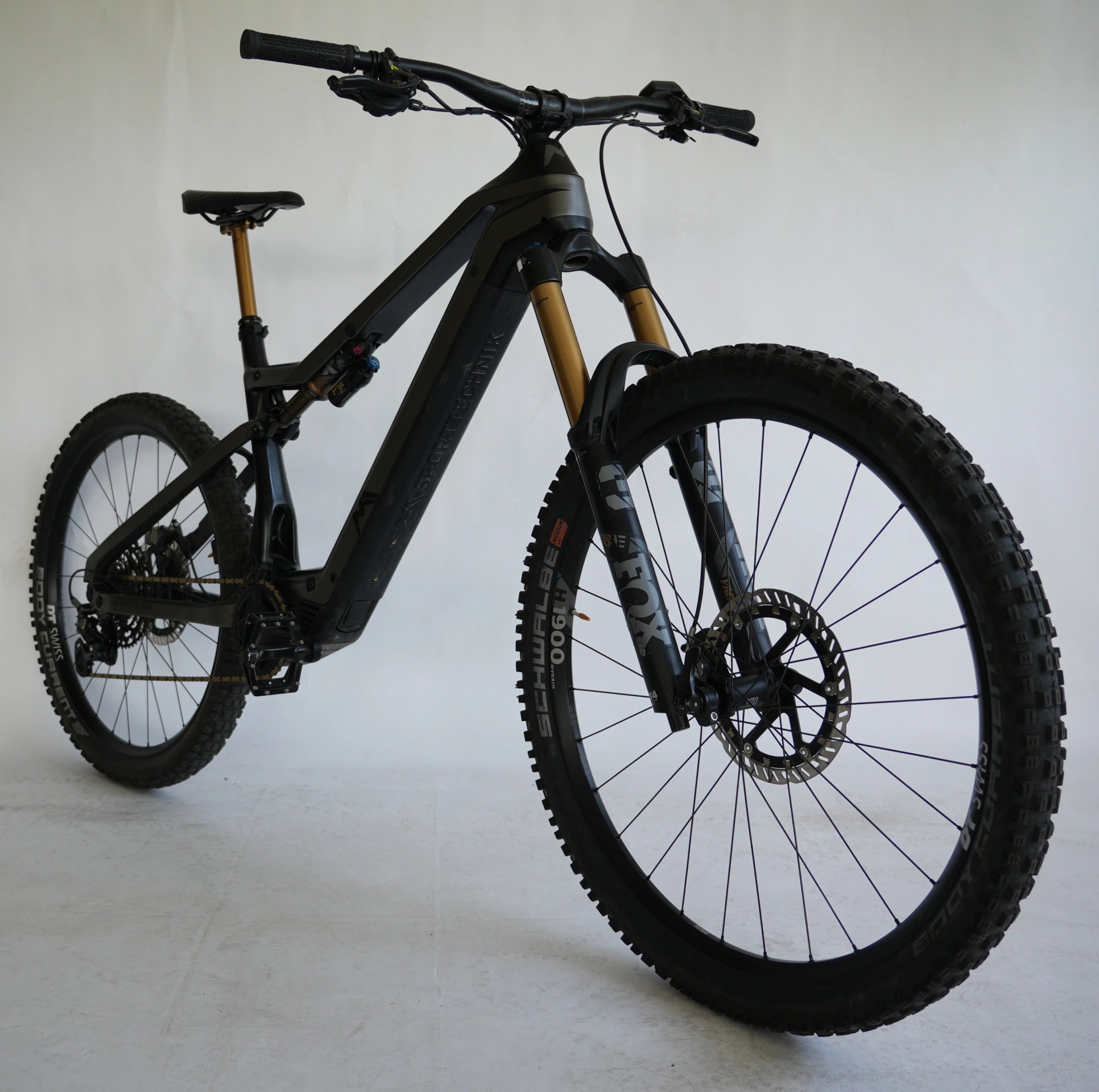 (2)M1 EN.400.SX.P 8.0 L