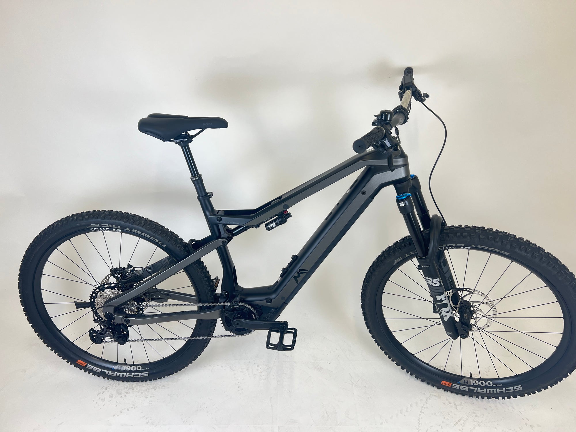 (32)M1 AM.400.SX.P 6.0 Season 25